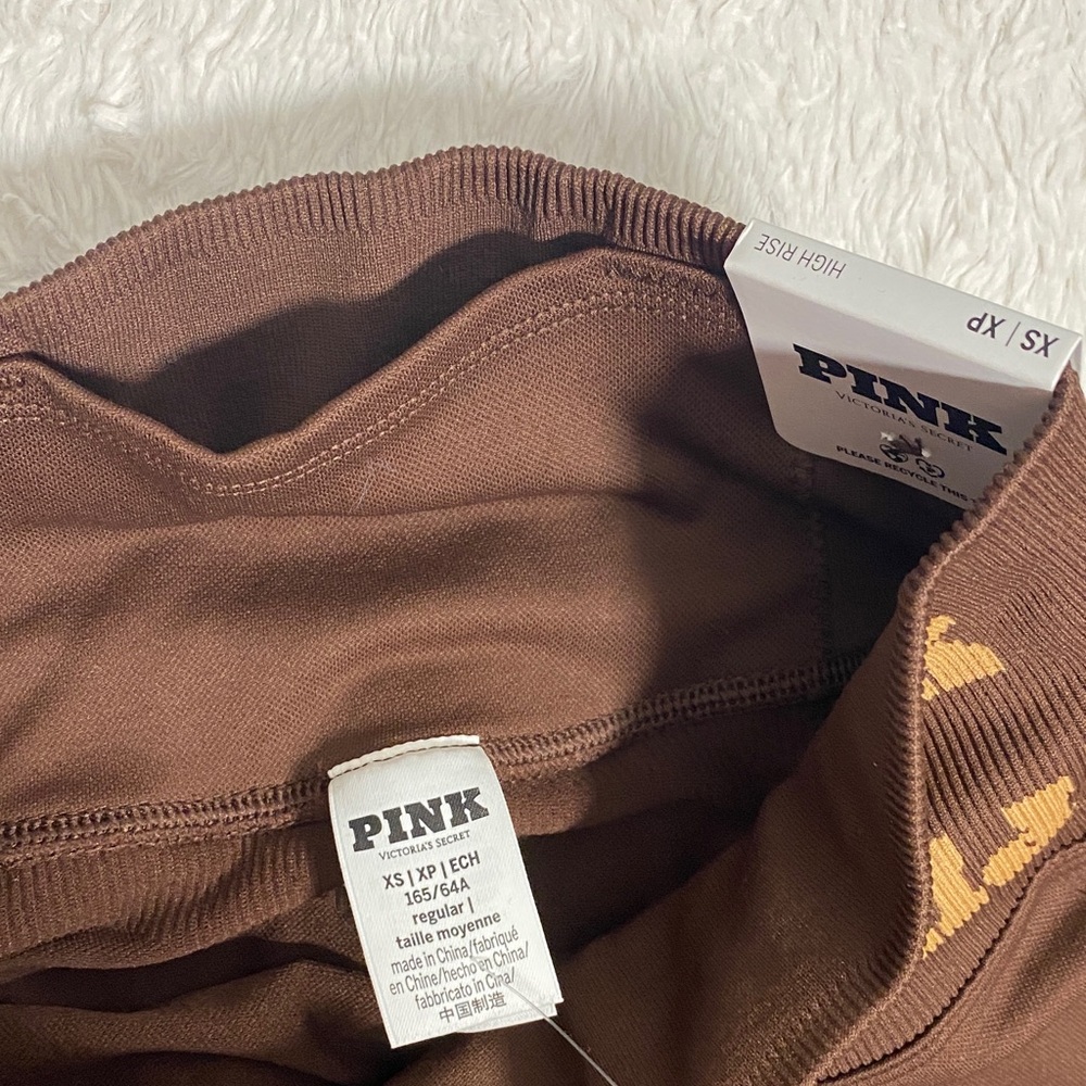 PINK Victoria's Secret Chocolate Brown Leggings NWT - Picture 3 of 5